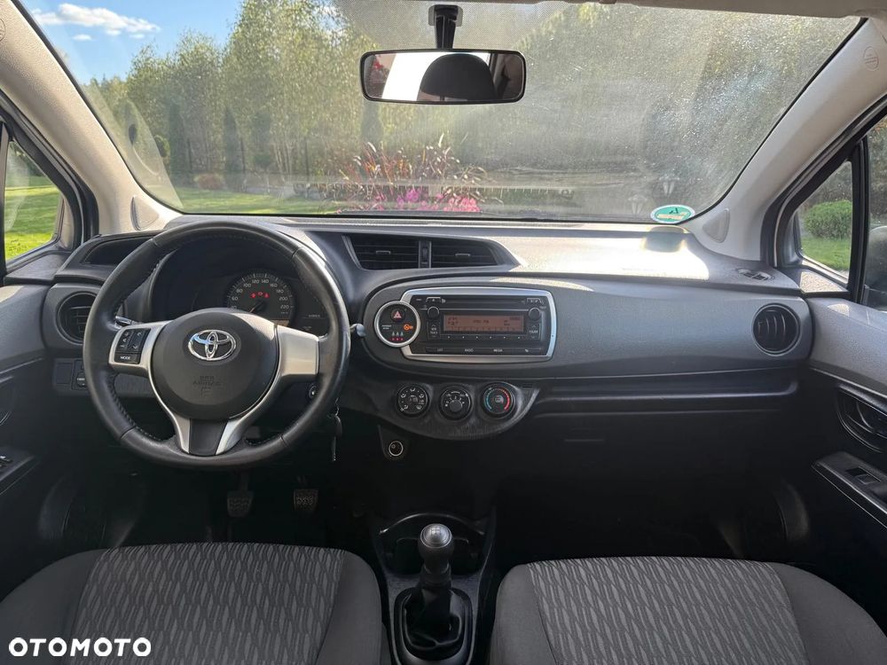 Toyota Yaris 1.0 VVT-i - 10