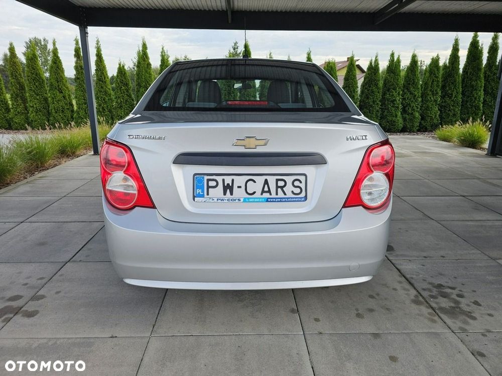 Chevrolet Aveo - 9