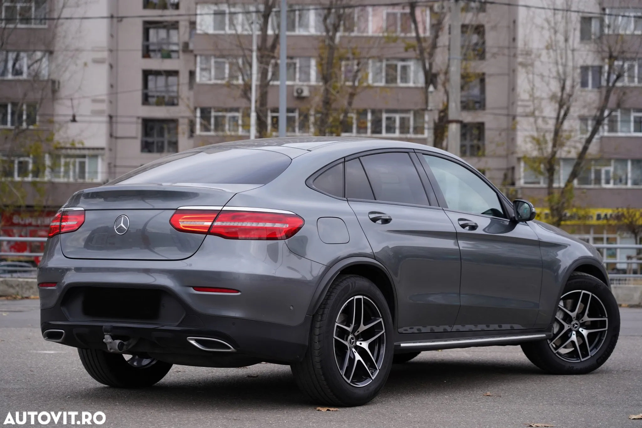 Mercedes-Benz GLC Coupe 220 d 4Matic 9G-TRONIC AMG Line - 11