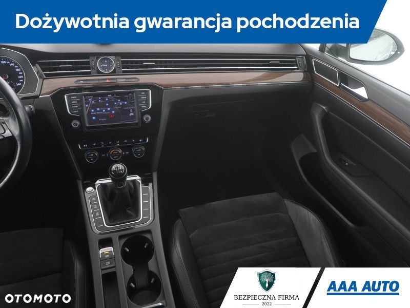 Volkswagen Passat Variant - 10