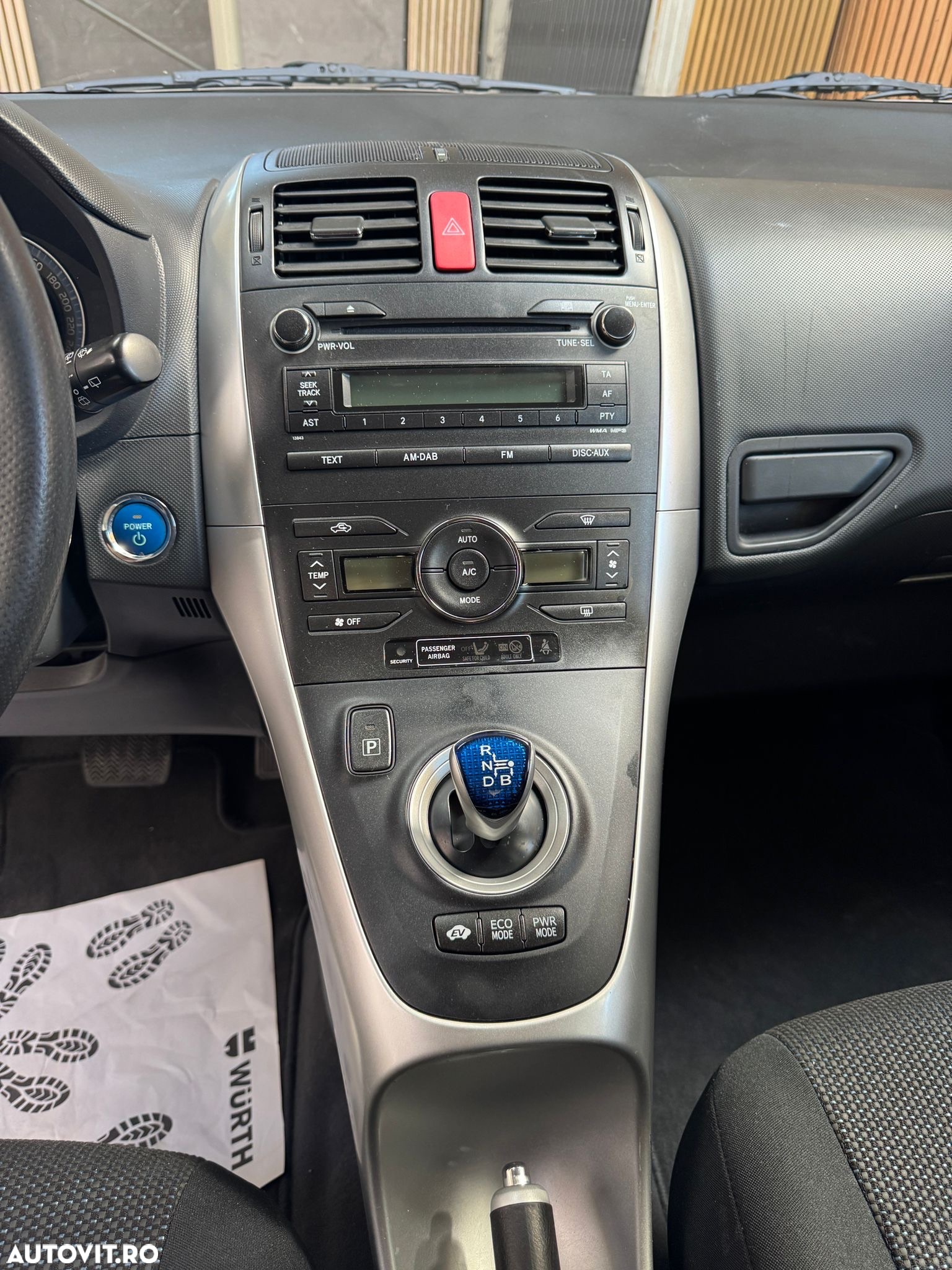 Toyota Auris 1.8 L VVT-i Hybrid Luna - 8