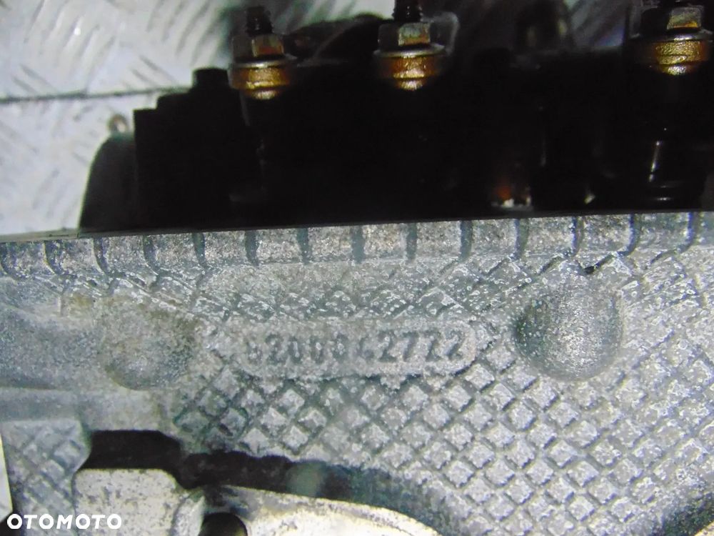Głowica Clio 2 1,2 16 v po regeneracji nowe wydechy - 3