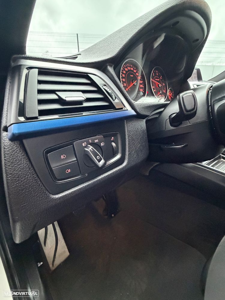 BMW 318 d Pack M - 13