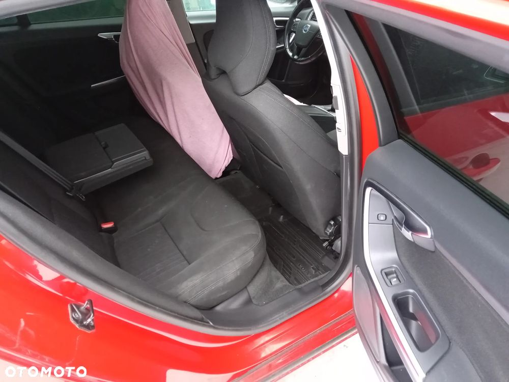 Volvo V60 D3 Momentum - 20