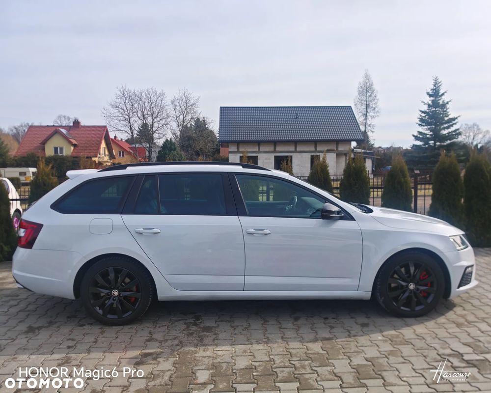 Skoda Octavia 2.0 TSI RS - 26