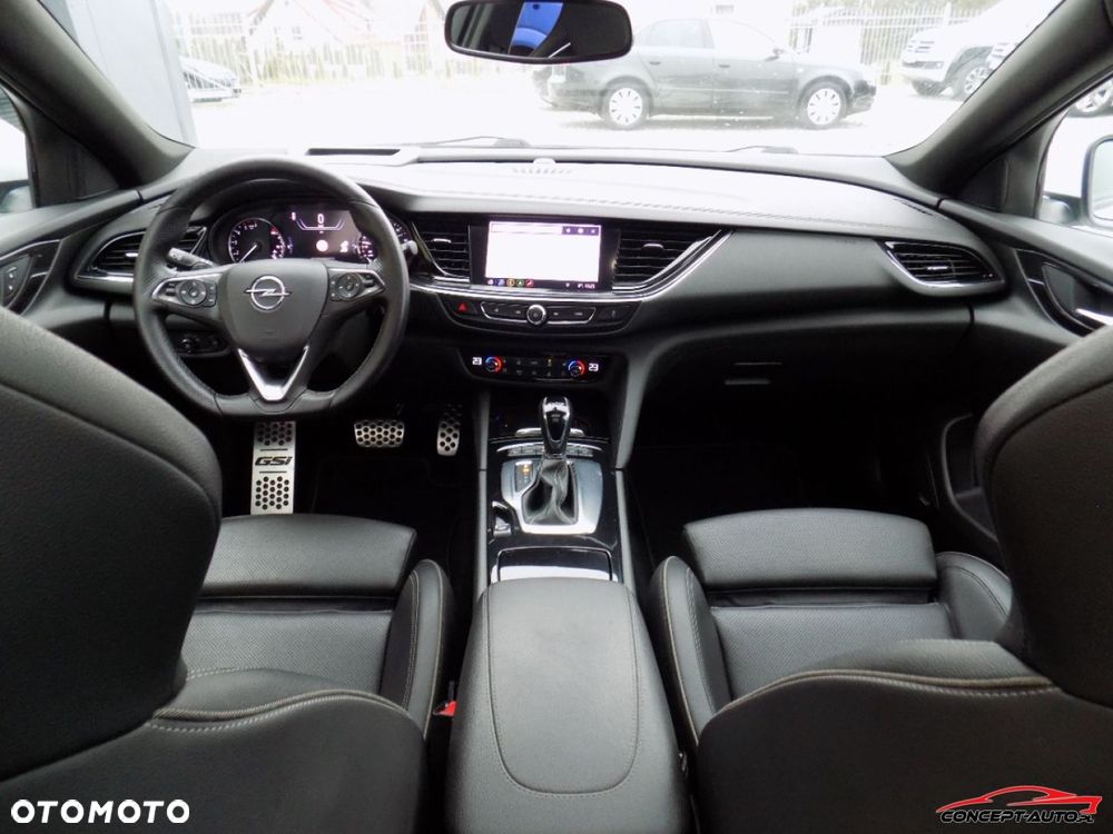 Opel Insignia - 19