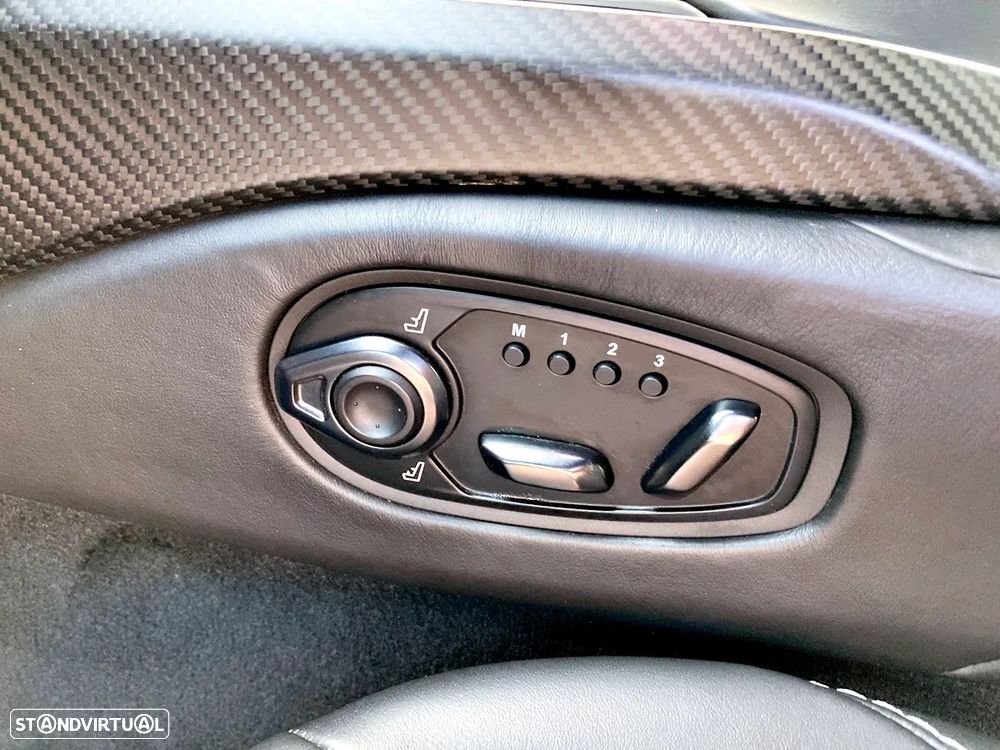 Aston Martin Vantage Coupe Standard - 20