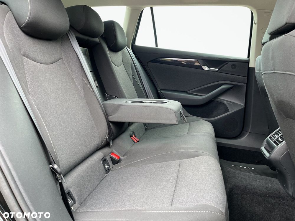Volkswagen Passat Variant - 20