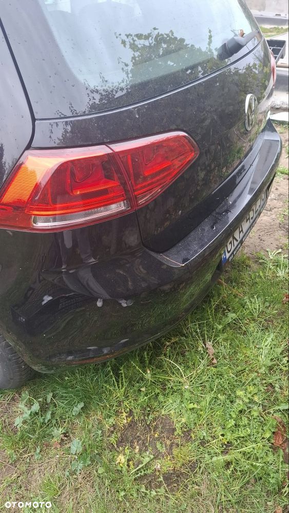 Volkswagen Golf - 6