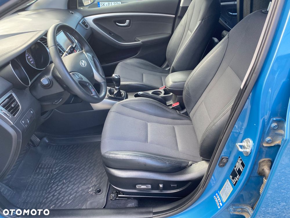 Hyundai i30 1.4 Premium - 21