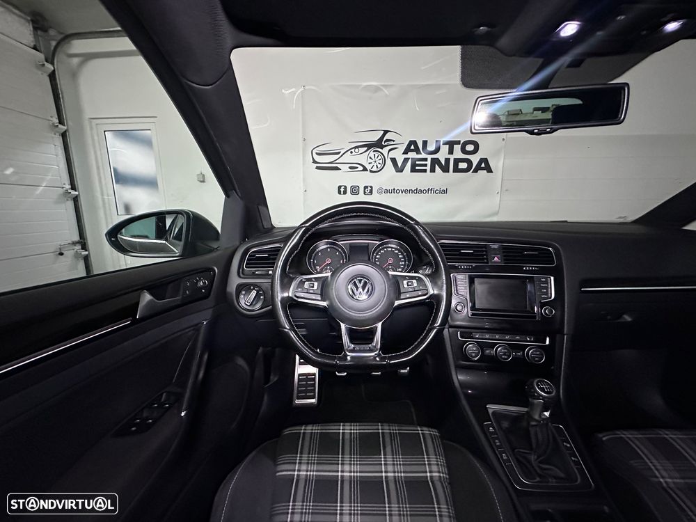 VW Golf GTD (BlueMotion ) - 18