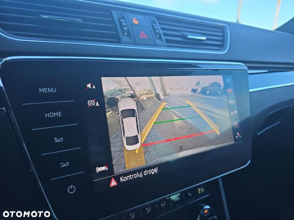 Skoda Superb 2.0 TDI SCR L&K DSG - 11