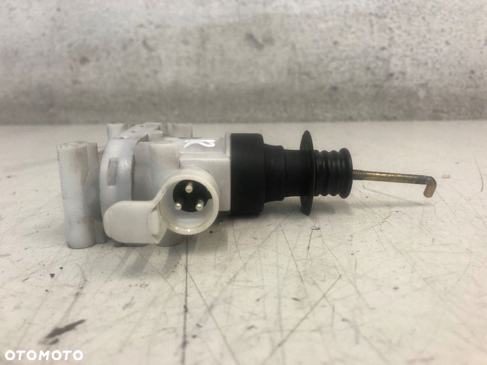 siłownik zamka zawór prawy mercedes r129 sl a245 - 4