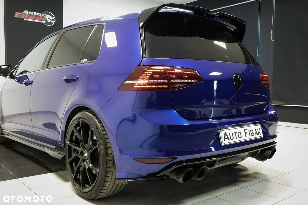 Volkswagen Golf - 17