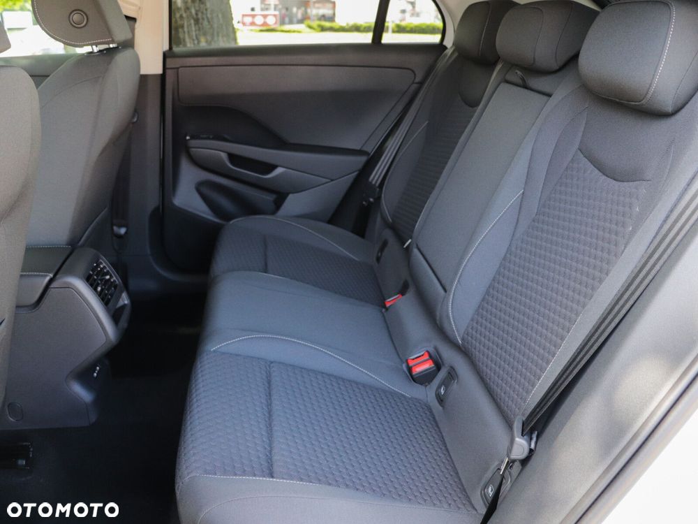 Volkswagen T-Roc - 13