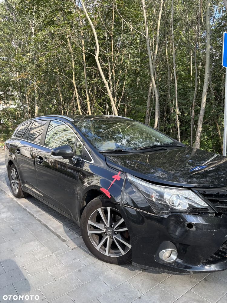 Toyota Avensis 1.8 Sol plus NAVI - 2