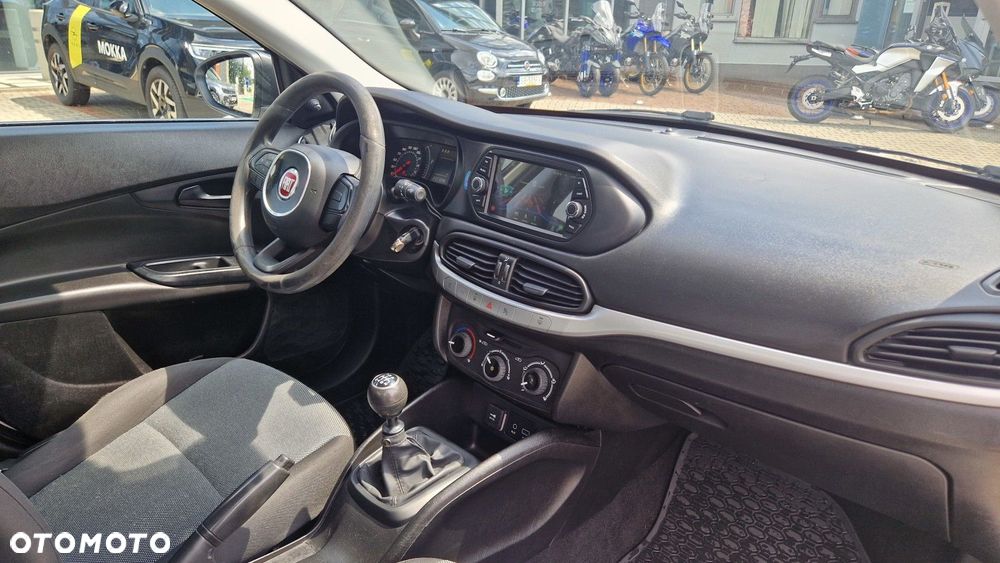 Fiat Tipo 1.4 16V Easy - 17