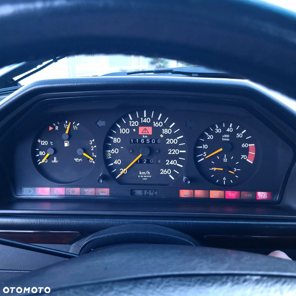 Mercedes-Benz W124 (1984-1993) - 38