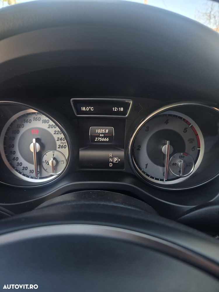 Mercedes-Benz CLA 220 - 8