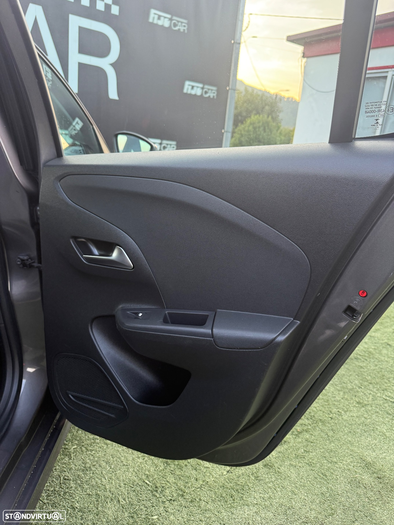 Opel Corsa 1.2 Edition - 11