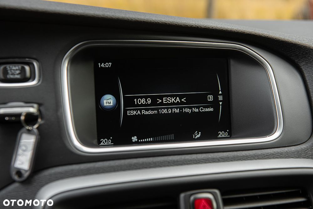 Volvo V40 D2 Momentum - 19