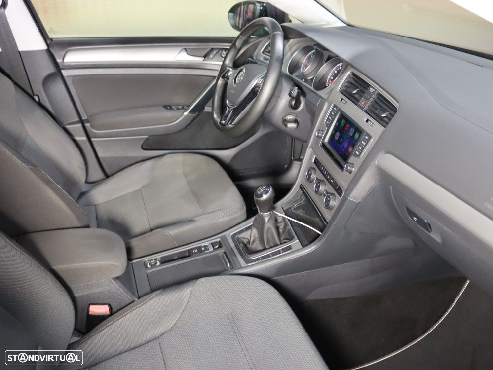 VW Golf 1.6 TDi BlueMotion Confortline - 13