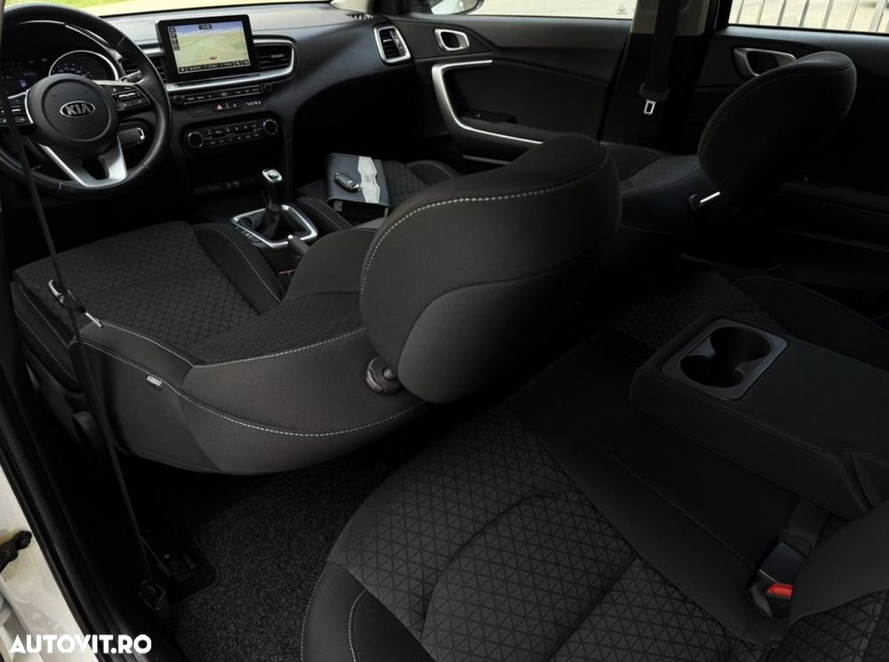 Kia Ceed - 6