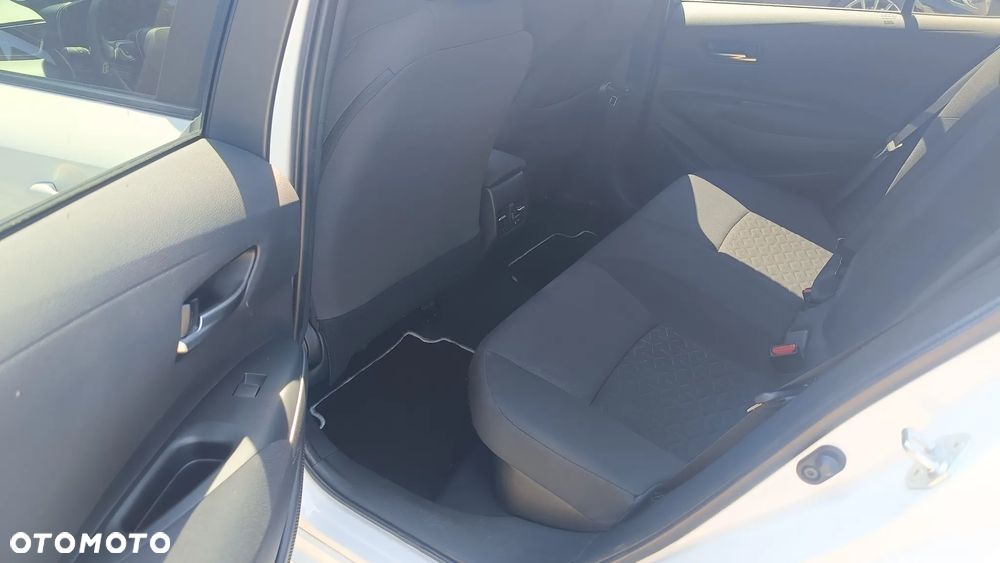 Toyota Corolla 2.0 Hybrid Comfort - 6