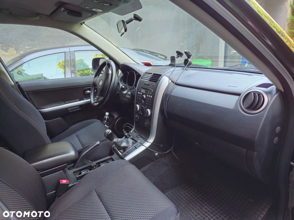 Suzuki Grand Vitara 2.4 Premium EU5 - 9