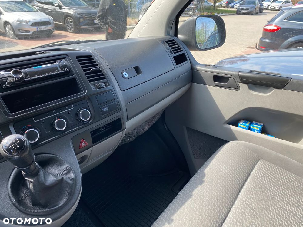 Volkswagen Transporter - 9