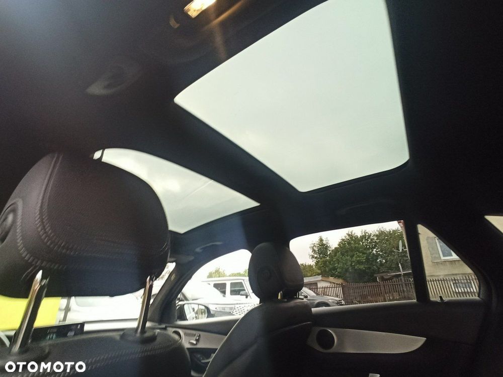 Mercedes-Benz GLC 300 4Matic 9G-TRONIC - 20