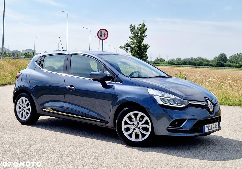 Renault Clio - 10
