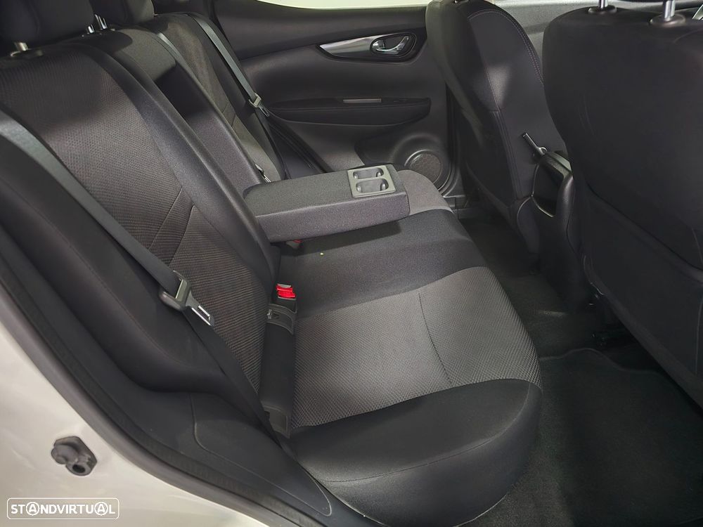 Nissan Qashqai 1.2 DIG-T N-Connecta - 18