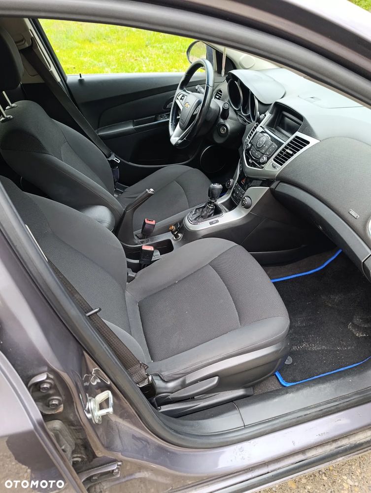 Chevrolet Cruze - 6