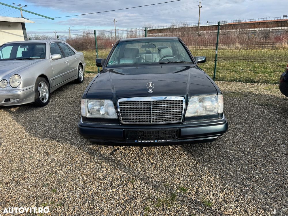 Mercedes-Benz W124 - 12