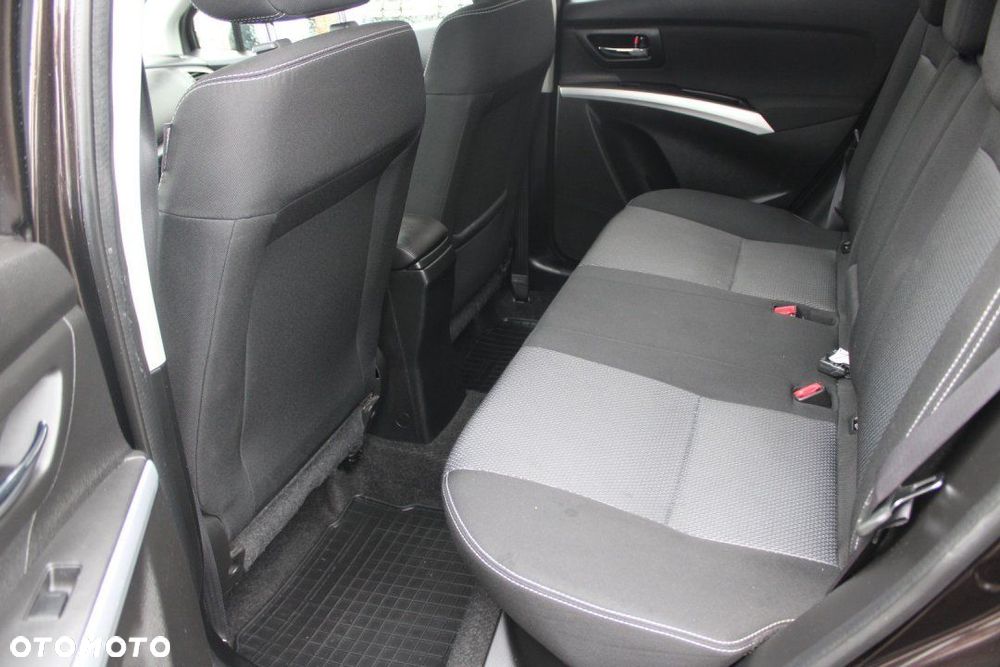 Suzuki SX4 - 17
