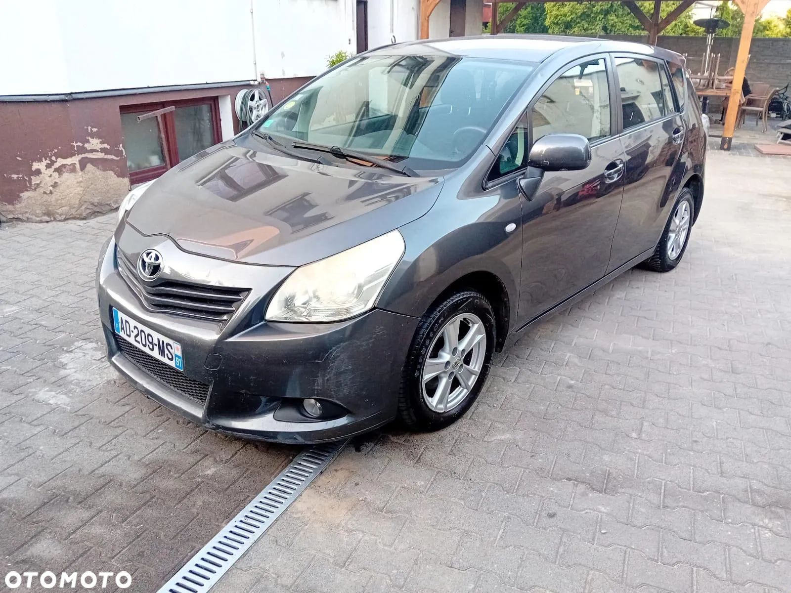Toyota Verso 1.6 7-Sitzer Comfort - 1