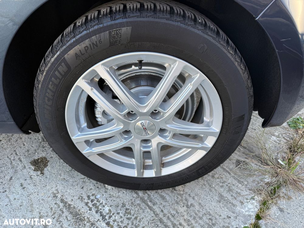 Volkswagen Golf - 29