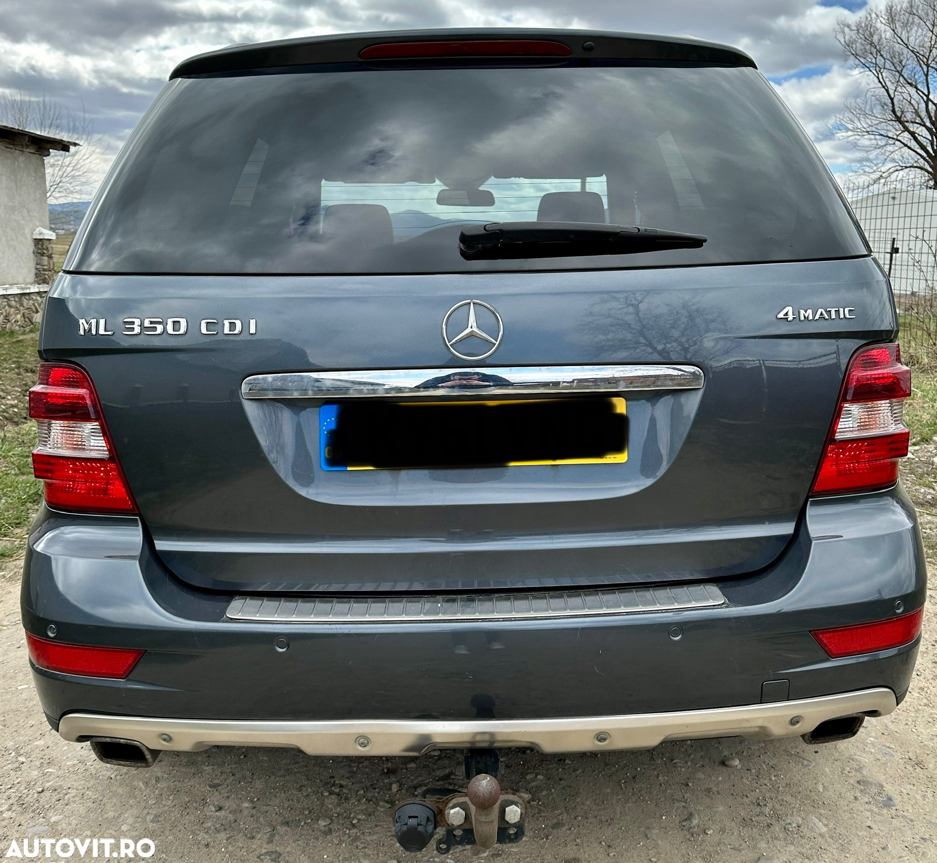Dezmembrez Mercedes w164 ml 350 2011 - 3