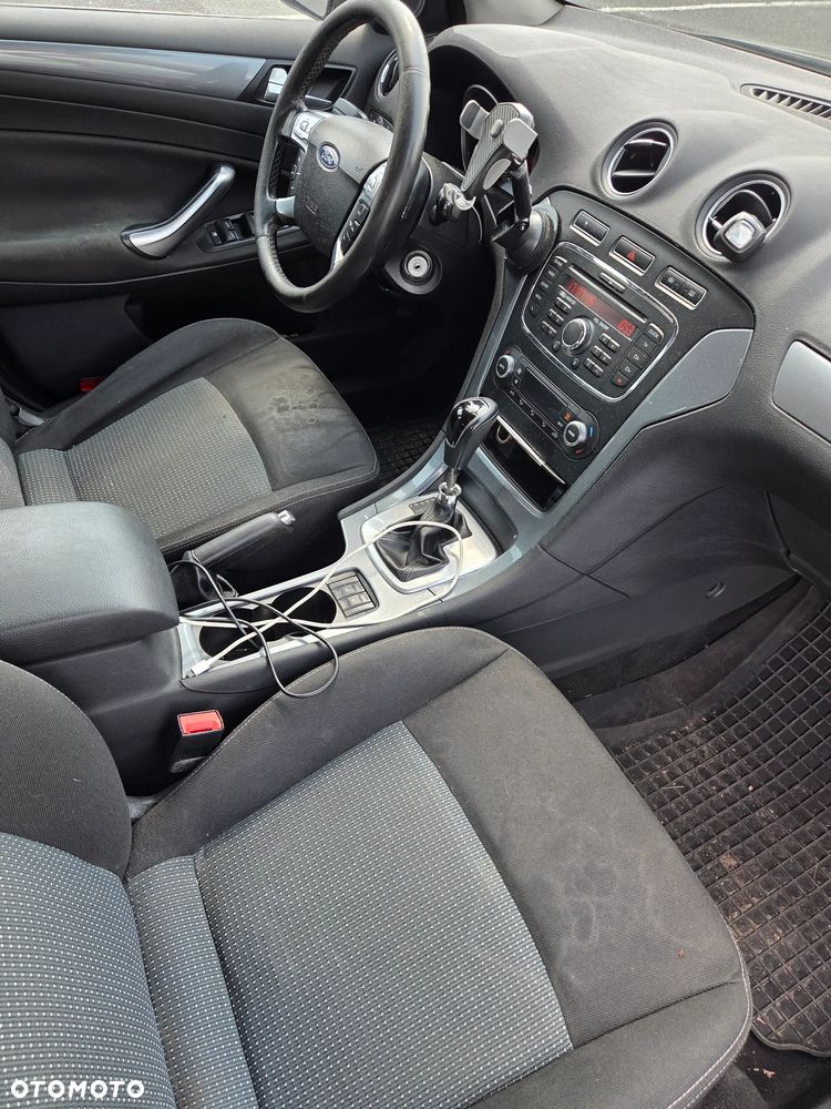 Ford Mondeo 2.0 TDCi Ambiente MPS6 - 9