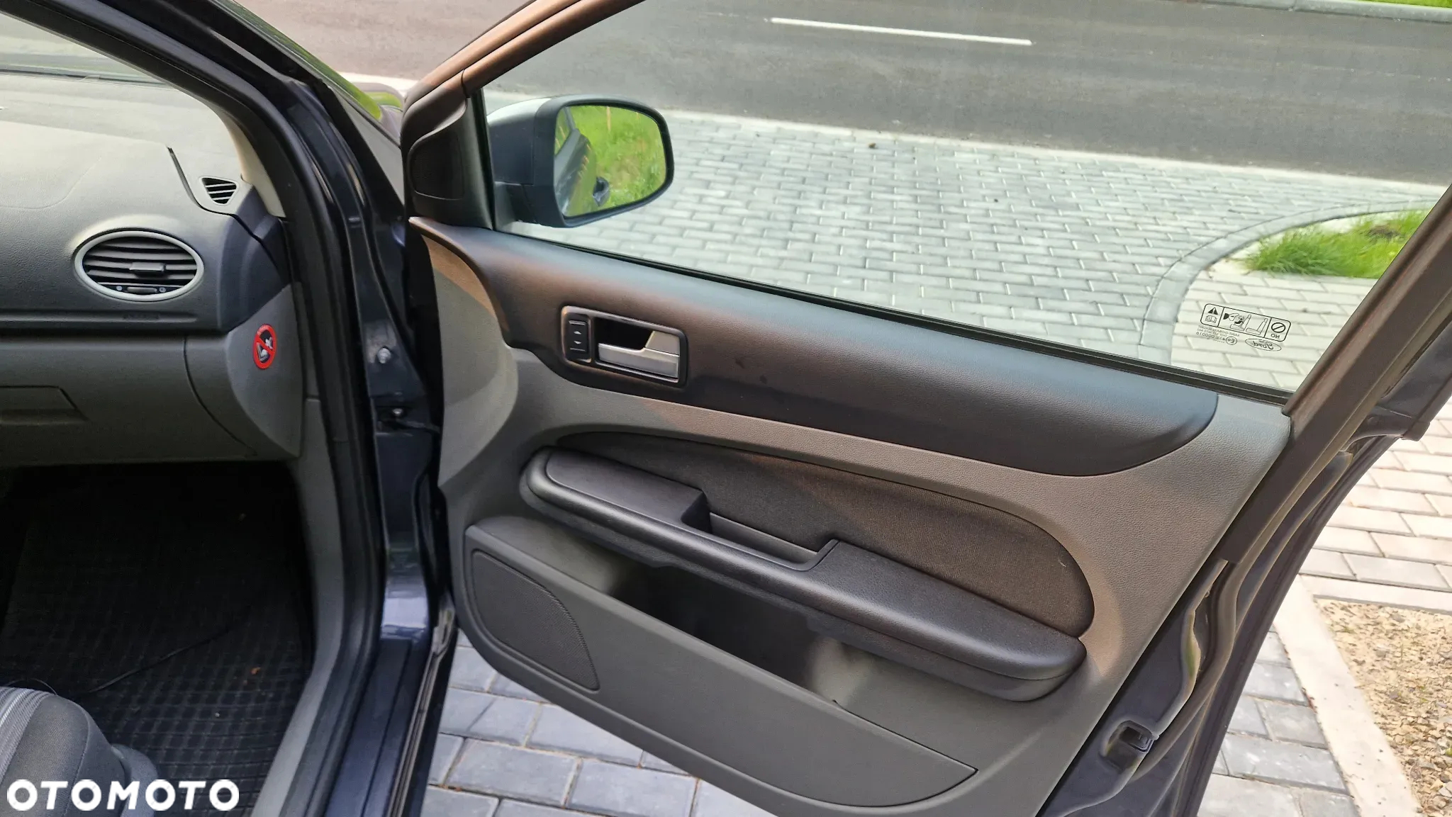 Ford Focus 1.8 TDCi Silver X - 13
