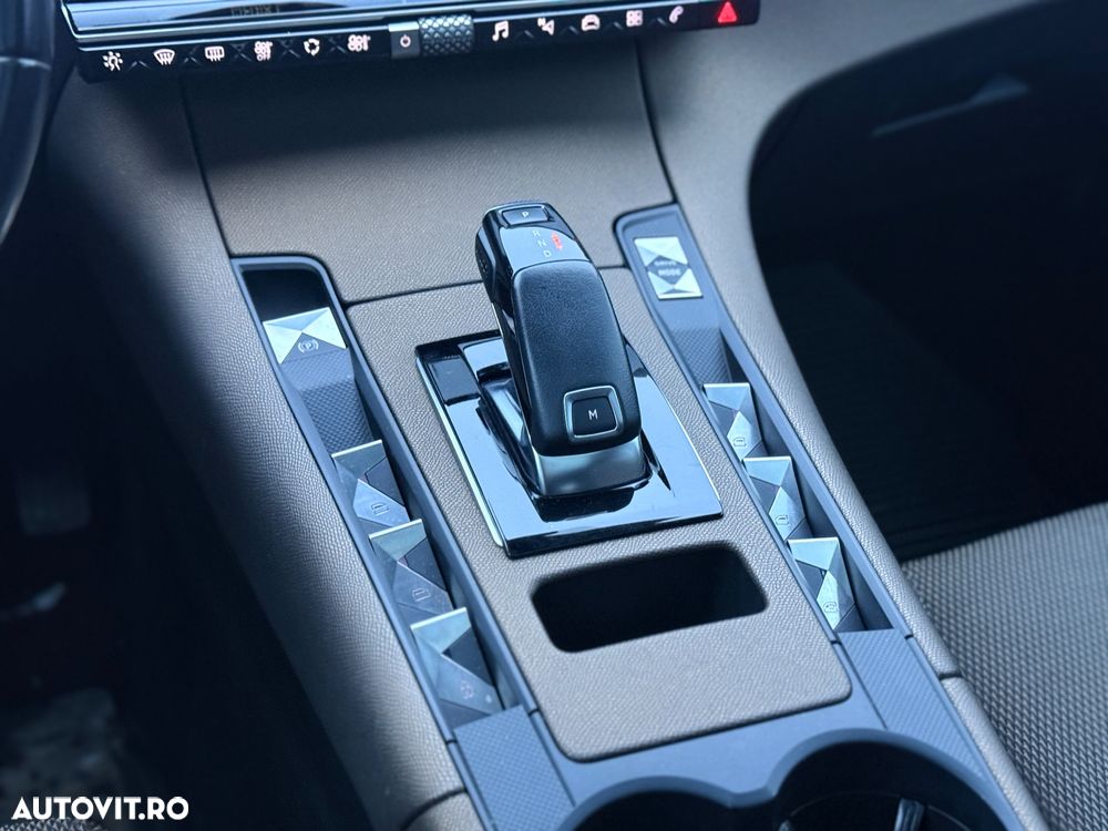 DS Automobiles DS 7 Crossback 1.6 PureTech 180 S&S EAT8 BASTILLE+ - 8