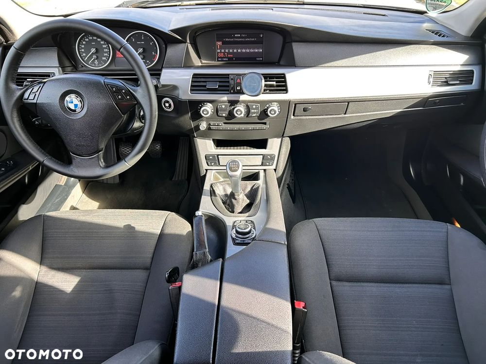 BMW Seria 5 520d Edition Lifestyle - 7