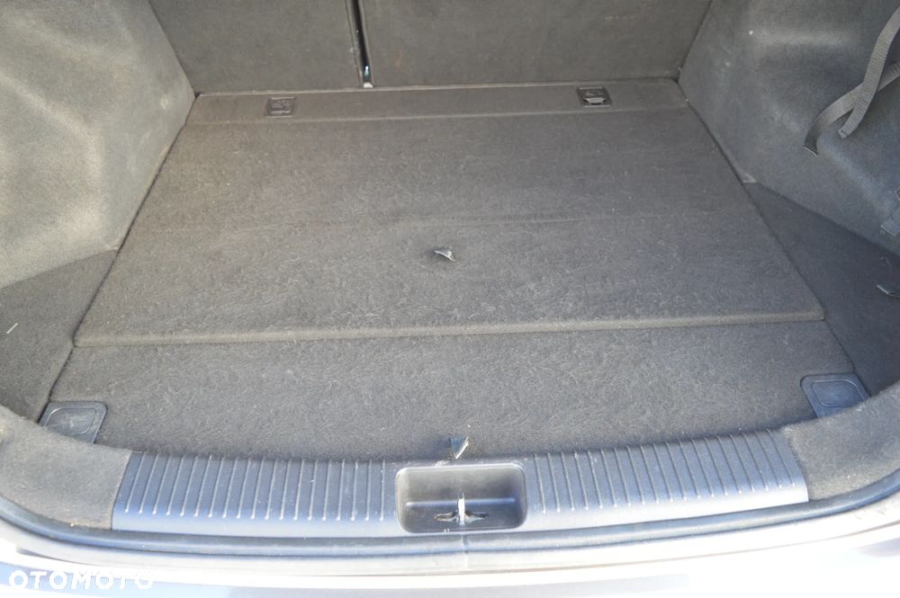 Kia Ceed 1.6 GDI Dream Team Edition - 13