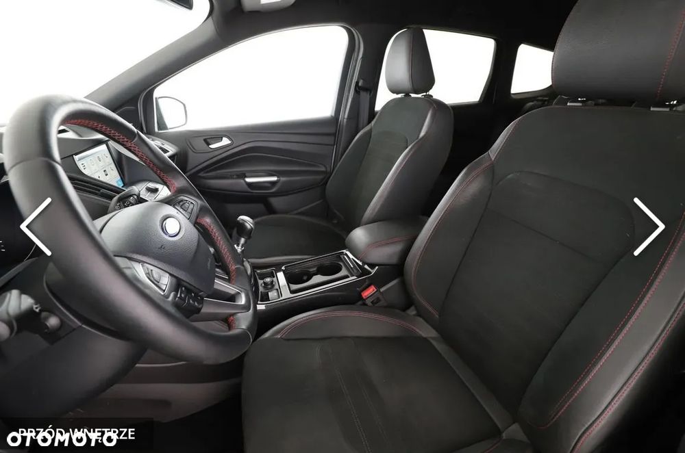 Ford Kuga 1.5 TDCi FWD ST-Line - 11