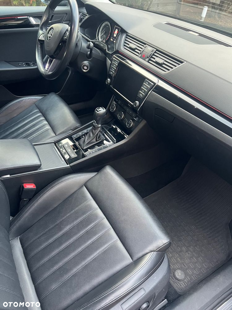 Skoda Superb 2.0 TSI L&K DSG - 8