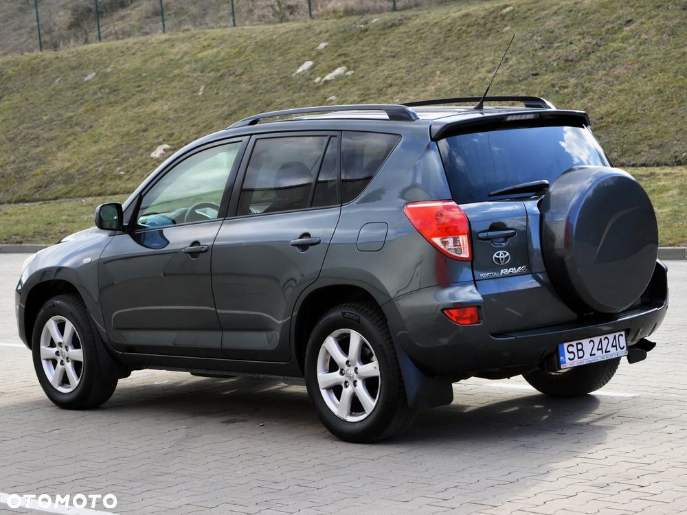 Toyota RAV4 2.0 VVT-i Premium - 2
