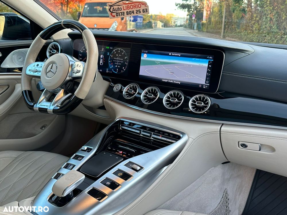 Mercedes-Benz AMG GT - 11