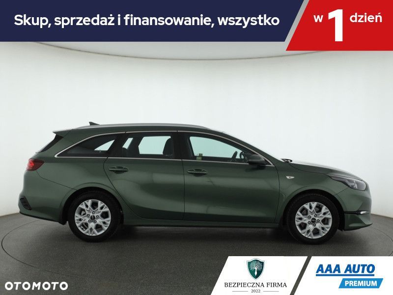 Kia Ceed - 8