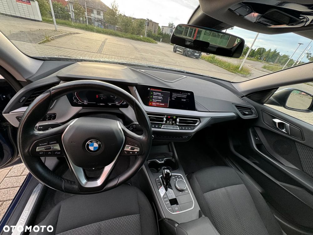 BMW Seria 2 218i Advantage - 24